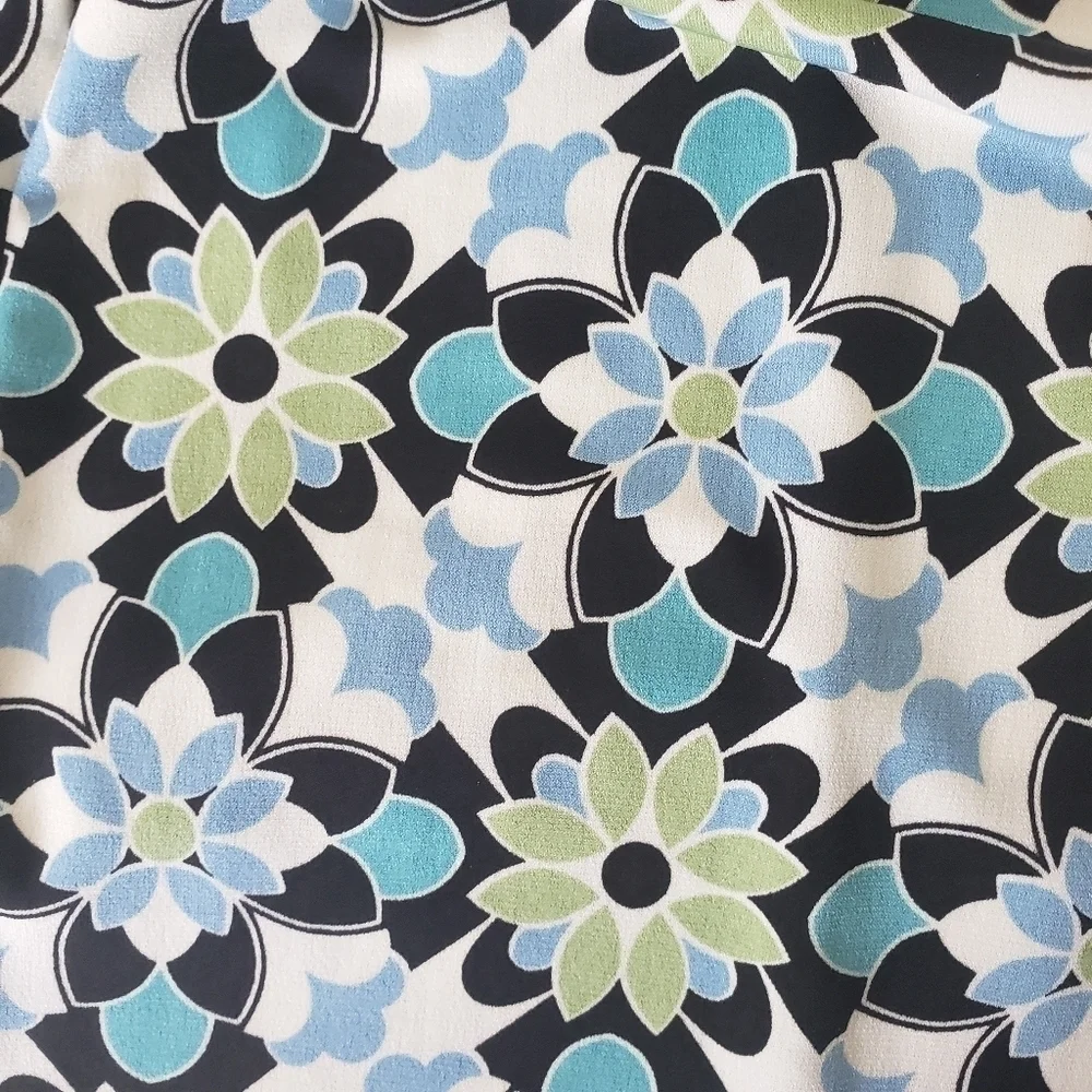 Maggie London Floral V-Neck Sheath Dress Size 6P - Picture 6 of 7